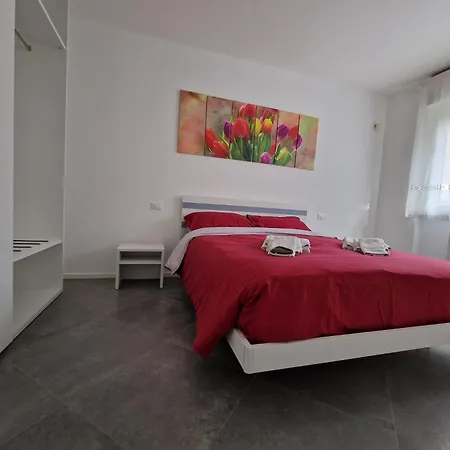 Iris Apartment